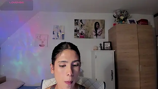 Snapshot of VEROSlen- chatting on 07/15/26, 03:46 VEROSlen- online show from 07/15/26, 03:46