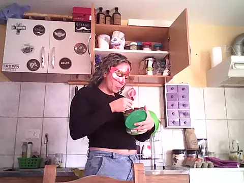 Snapshot of Rachelfrozono chatting on 12/19/25, 09:50 Rachelfrozono online show from 12/19/25, 09:50