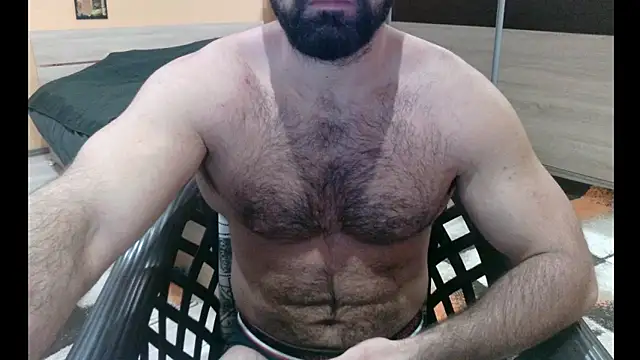 Snapshot of alieninhumanbody1 chatting on 12/17/25, 04:28 alieninhumanbody1 online show from 12/17/25, 04:28