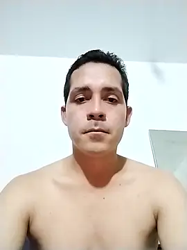 Chris hot33 online show from 12/17/25, 02:38