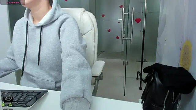 missdominna online show from 02/10/26, 04:00