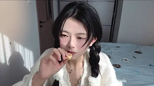 Snapshot of Koikoi___ chatting on 01/13/26, 02:15 Koikoi online show from 01/13/26, 02:15