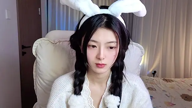 Snapshot of Koikoi___ chatting on 02/13/26, 04:12 Koikoi online show from 02/13/26, 04:12