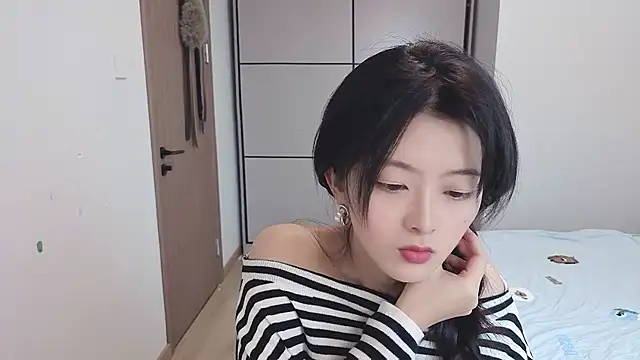 Snapshot of Koikoi___ chatting on 01/10/26, 01:45 Koikoi online show from 01/10/26, 01:45