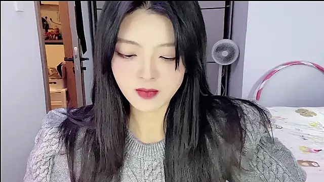 Snapshot of Koikoi___ chatting on 12/19/25, 04:20 Koikoi online show from 12/19/25, 04:20