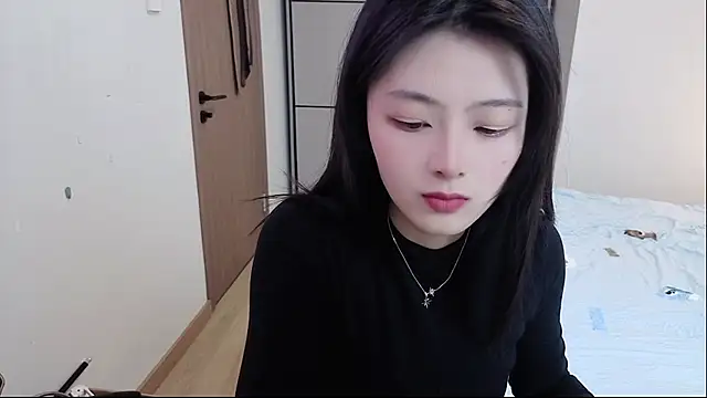 Snapshot of Koikoi___ chatting on 01/12/26, 01:56 Koikoi online show from 01/12/26, 01:56