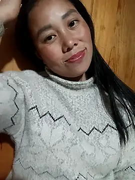 Chloe-ee online show from 12/18/25, 12:53