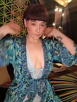 infinirose online show from 04/08/26, 01:45