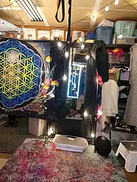 infinirose online show from 04/13/26, 08:07