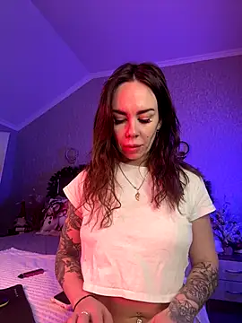 AnitaVensley- online show from 01/09/26, 05:36