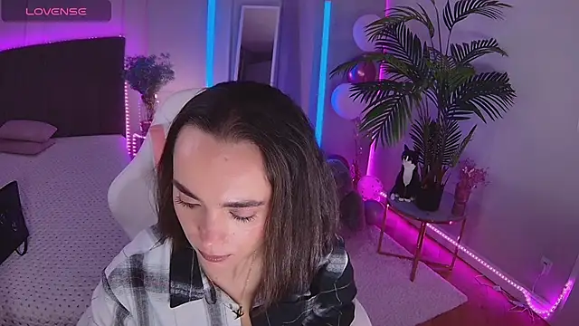 Snapshot of Dayana_Foxy chatting on 12/16/25, 11:47 Dayana Foxy online show from 12/16/25, 11:47