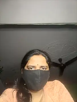 DIRTY-MOMS online show from 12/17/25, 04:01