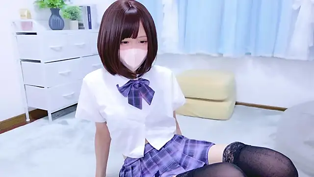 Snapshot of Nazuna_727 chatting on 02/05/26, 11:06 Nazuna 727 online show from 02/05/26, 11:06