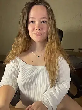 CaramelleSugarr online show from 04/16/26, 05:57