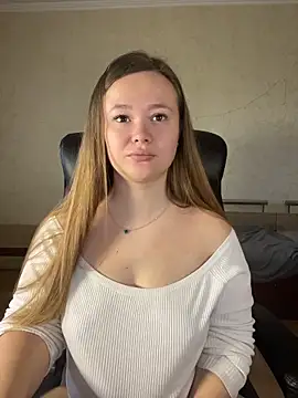 CaramelleSugarr online show from 04/19/26, 11:55