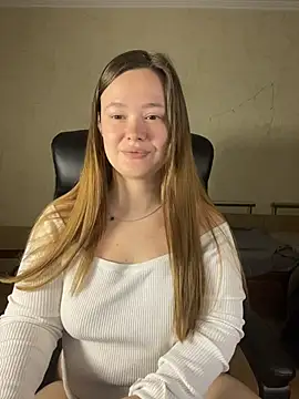 CaramelleSugarr online show from 04/10/26, 08:05