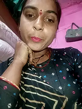 Snapshot of Bandna_sharma chatting on 12/16/25, 02:54 Bandna sharma online show from 12/16/25, 02:54