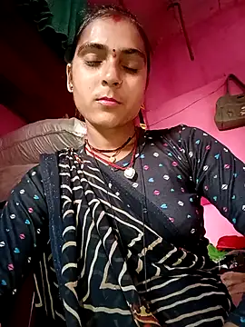 Snapshot of Bandna_sharma chatting on 12/18/25, 08:30 Bandna sharma online show from 12/18/25, 08:30