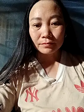 Sara03 online show from 12/17/25, 12:10