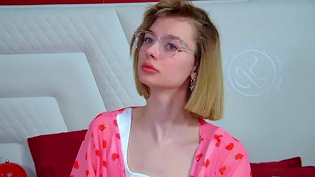 Snapshot of MerlinMeyer chatting on 02/21/26, 06:26 MerlinMeyer online show from 02/21/26, 06:26