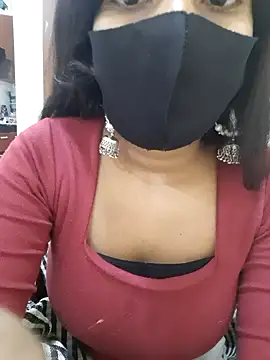 Snapshot of Geeta_rani79 chatting on 01/11/26, 02:07 Geeta rani79 online show from 01/11/26, 02:07