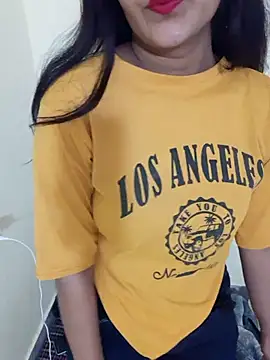 Snapshot of Geeta_rani79 chatting on 01/19/26, 02:15 Geeta rani79 online show from 01/19/26, 02:15