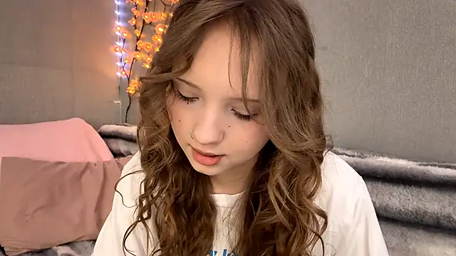 Snapshot of Princessofcashe chatting on 03/22/26, 03:13 Princessofcashe online show from 03/22/26, 03:13