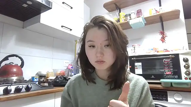 Snapshot of VelmaMaasch chatting on 12/16/25, 02:43 VelmaMaasch online show from 12/16/25, 02:43