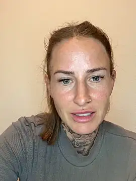 Klarry69 online show from 04/10/26, 08:05