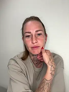 Klarry69 online show from 04/11/26, 07:39