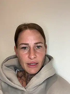 Klarry69 online show from 04/15/26, 06:56