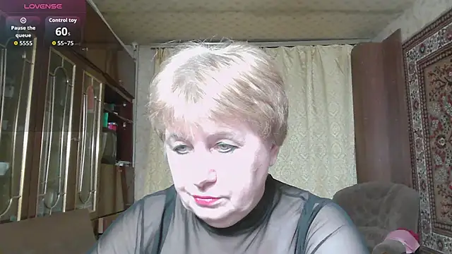 Snapshot of Casey_peach chatting on 04/04/26, 04:24 Casey peach online show from 04/04/26, 04:24