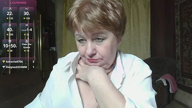 Snapshot of Casey_peach chatting on 04/10/26, 06:15 Casey peach online show from 04/10/26, 06:15