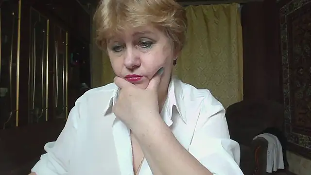 Snapshot of Casey_peach chatting on 05/14/26, 06:38 Casey peach online show from 05/14/26, 06:38