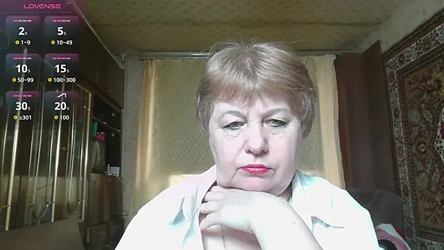 Snapshot of Casey_peach chatting on 04/24/26, 04:03 Casey peach online show from 04/24/26, 04:03