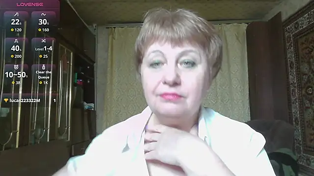 Snapshot of Casey_peach chatting on 04/08/26, 06:20 Casey peach online show from 04/08/26, 06:20