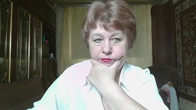 Snapshot of Casey_peach chatting on 06/27/26, 04:29 Casey peach online show from 06/27/26, 04:29