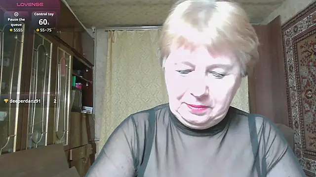 Snapshot of Casey_peach chatting on 04/05/26, 04:35 Casey peach online show from 04/05/26, 04:35