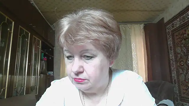 Snapshot of Casey_peach chatting on 04/28/26, 04:28 Casey peach online show from 04/28/26, 04:28