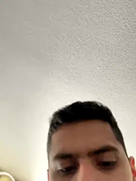 Snapshot of HotWhisper22 chatting on 12/17/25, 03:28 HotWhisper22 online show from 12/17/25, 03:28