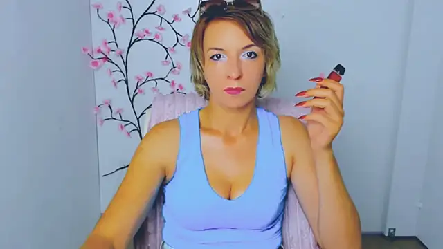 Lana Foxyy online show from 07/17/26, 05:48