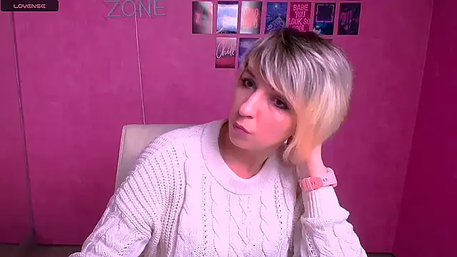 Lana Foxyy online show from 03/22/26, 05:53