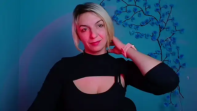 Lana Foxyy online show from 01/05/26, 05:27