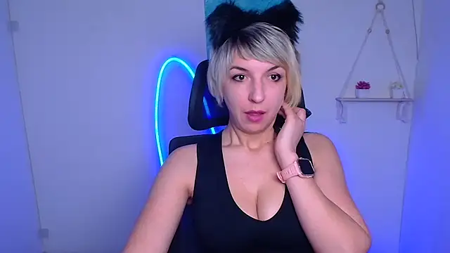 Lana Foxyy online show from 02/07/26, 12:57