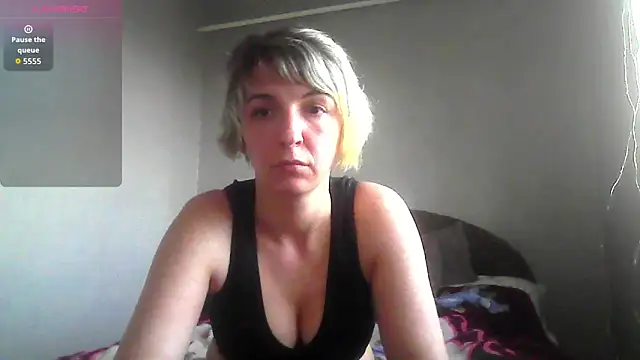 Lana Foxyy online show from 04/06/26, 03:57