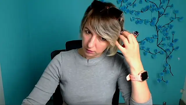 Lana Foxyy online show from 05/21/26, 12:13