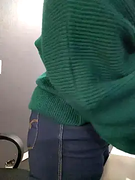 Snapshot of Venuz_Rivers_ chatting on 12/17/25, 01:16 Venuz Rivers online show from 12/17/25, 01:16