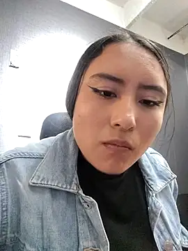 Snapshot of Venuz_Rivers_ chatting on 01/15/26, 01:25 Venuz Rivers online show from 01/15/26, 01:25