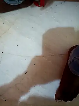 Snapshot of Hot_sahana chatting on 12/17/25, 04:23 Hot sahana online show from 12/17/25, 04:23