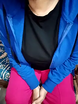 Sofia-111 online show from 01/15/26, 03:32